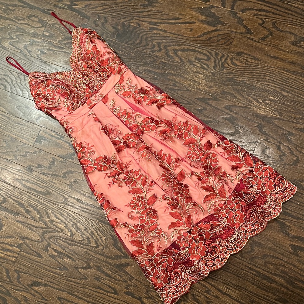 NWT- RED & GOLD SZ:L EMBROIDERED MIDI DRESS by AZBRO